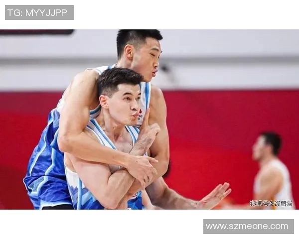 新疆男篮对阵深圳队精彩录像回放全程回顾与赛后分析