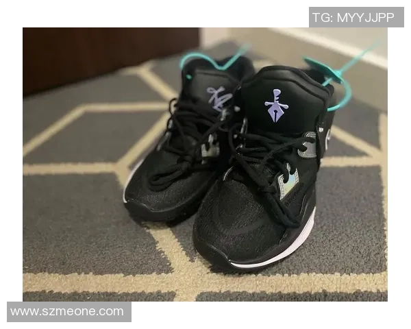 欧文新鞋发布会引发热议踩踏耐克Logo展现真正艺术的无畏精神