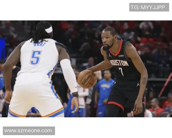 火箭队与雷霆队第二场激战回顾球员表现与战术分析全景呈现